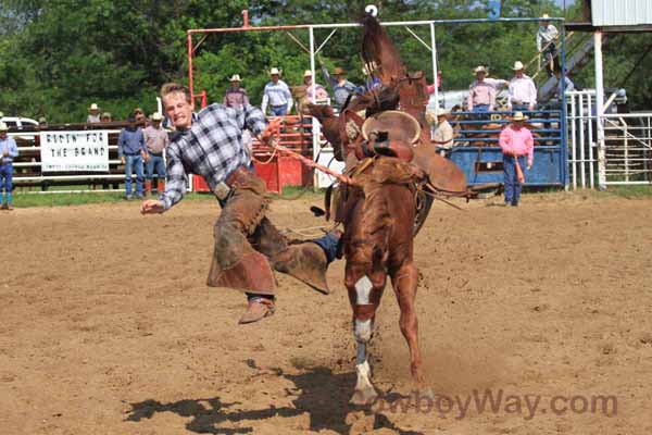 Junior Ranch Bronc Riding, 05-05-12 - Photo 03